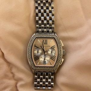 PINK FACE MICHAEL KORS WATCH